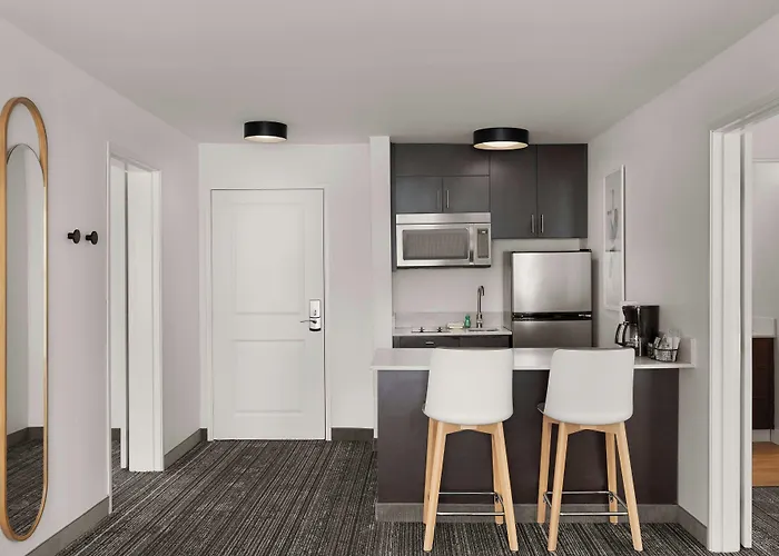 Отель Towneplace By Marriott Chicago 3*