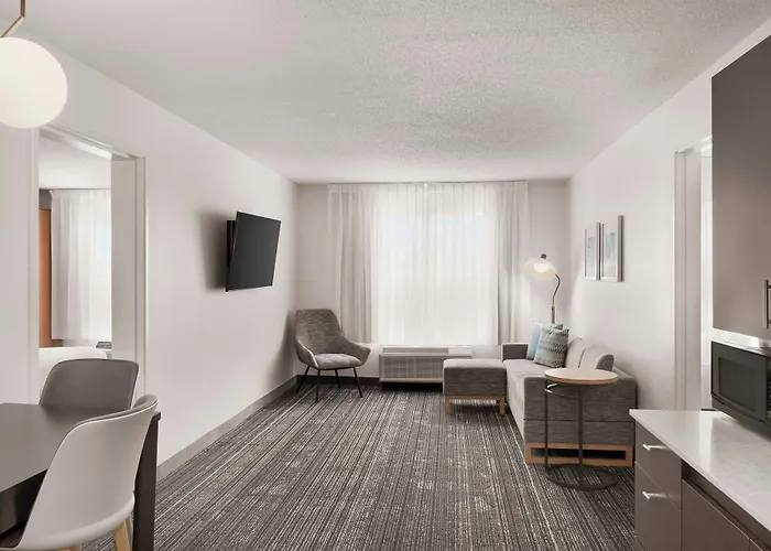 Отель Towneplace By Marriott Chicago 3*